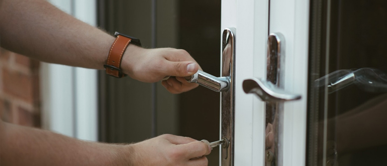24 hour key locksmith Willows
